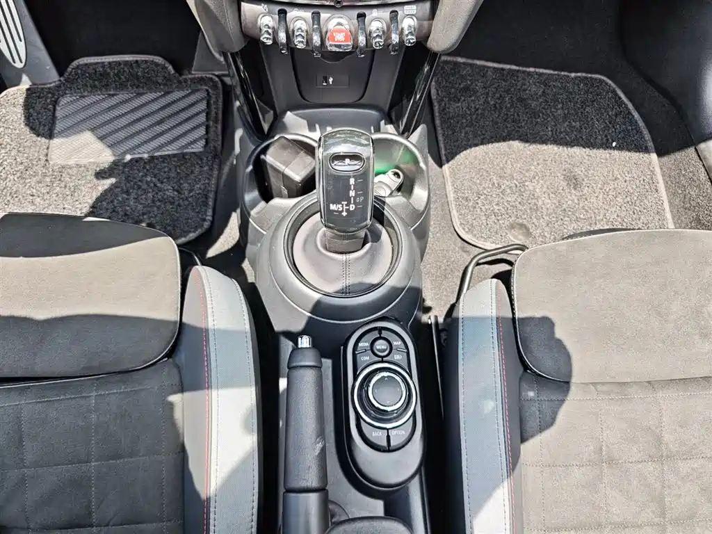 MINI 2023 2.0T COOPER S CABRIO Racer фото 22