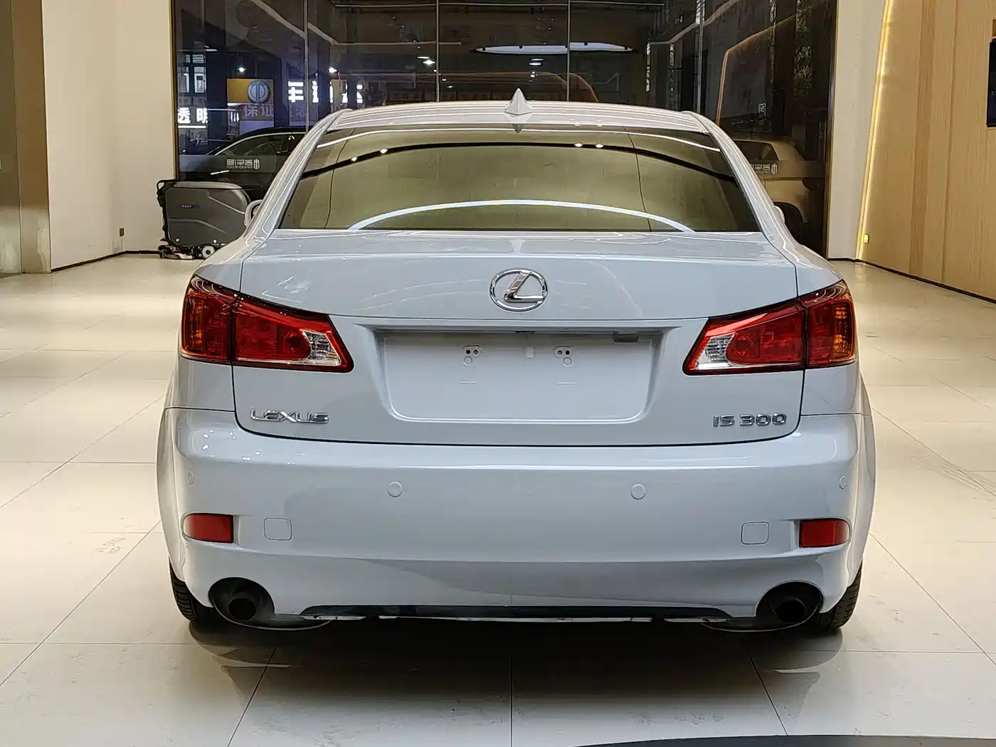 Lexus IS 2009 300 Dynamic Edition фото 7