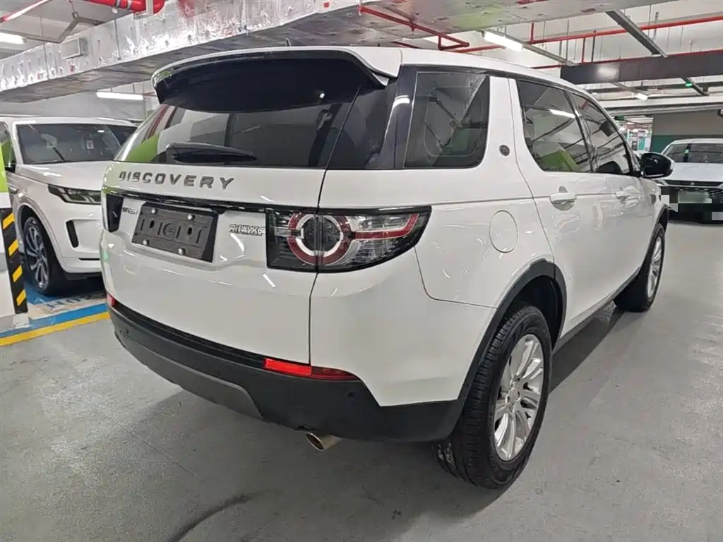 Land Rover Discovery Sport 2019 240PS SE Edition China VI фото 7