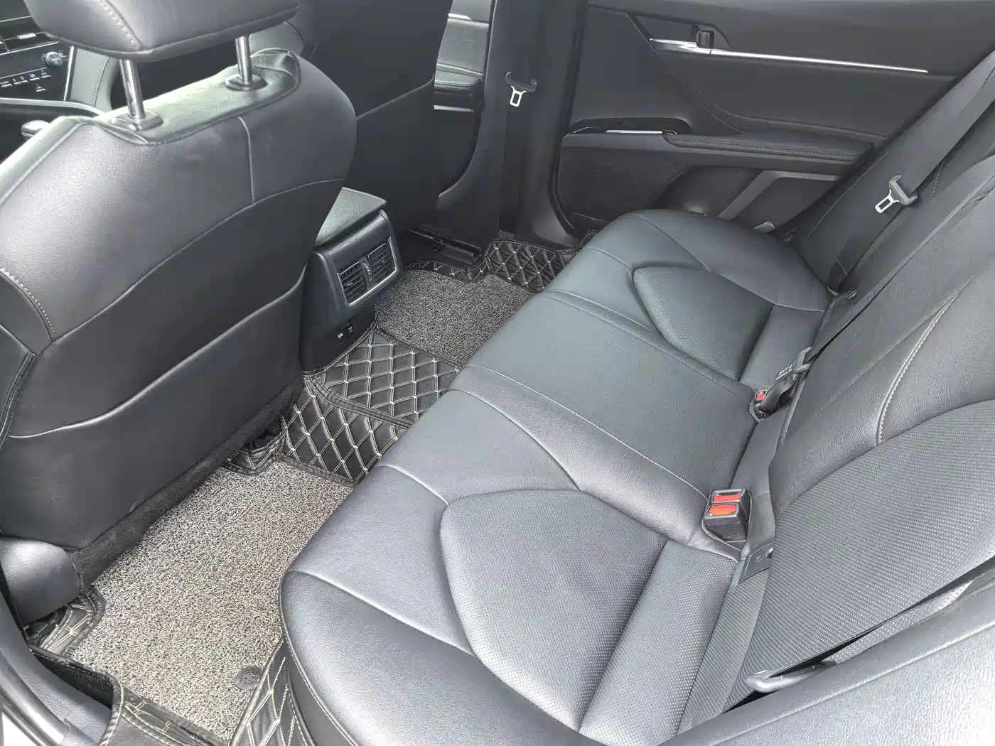 Toyota Camry 2021 2.5Q Flagship Edition фото 4