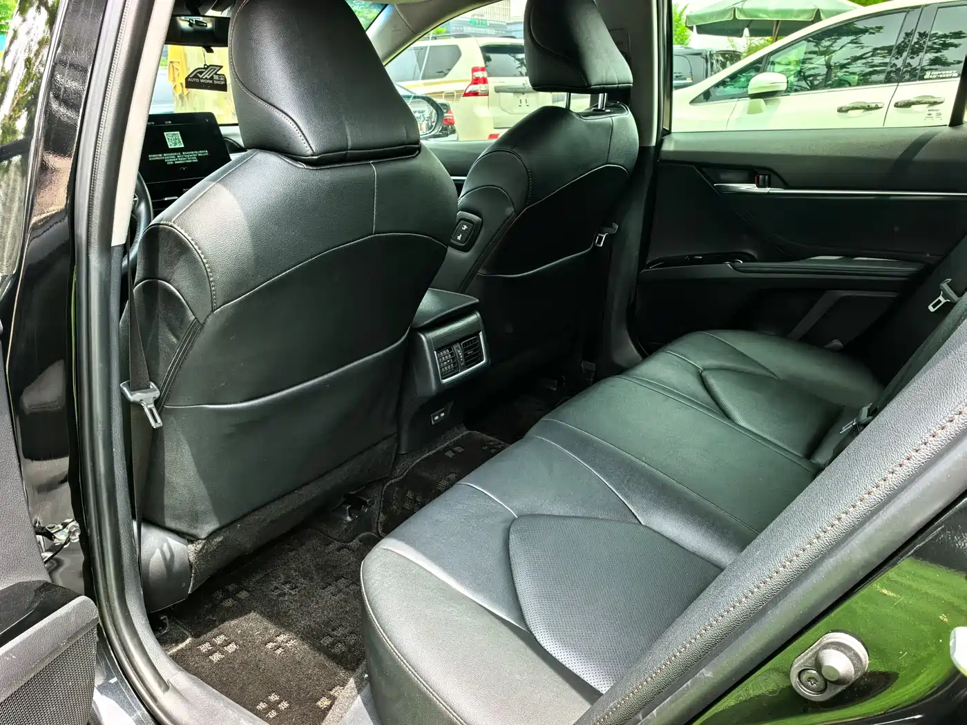 Toyota Camry 2023 2.0G Luxury Edition фото 8