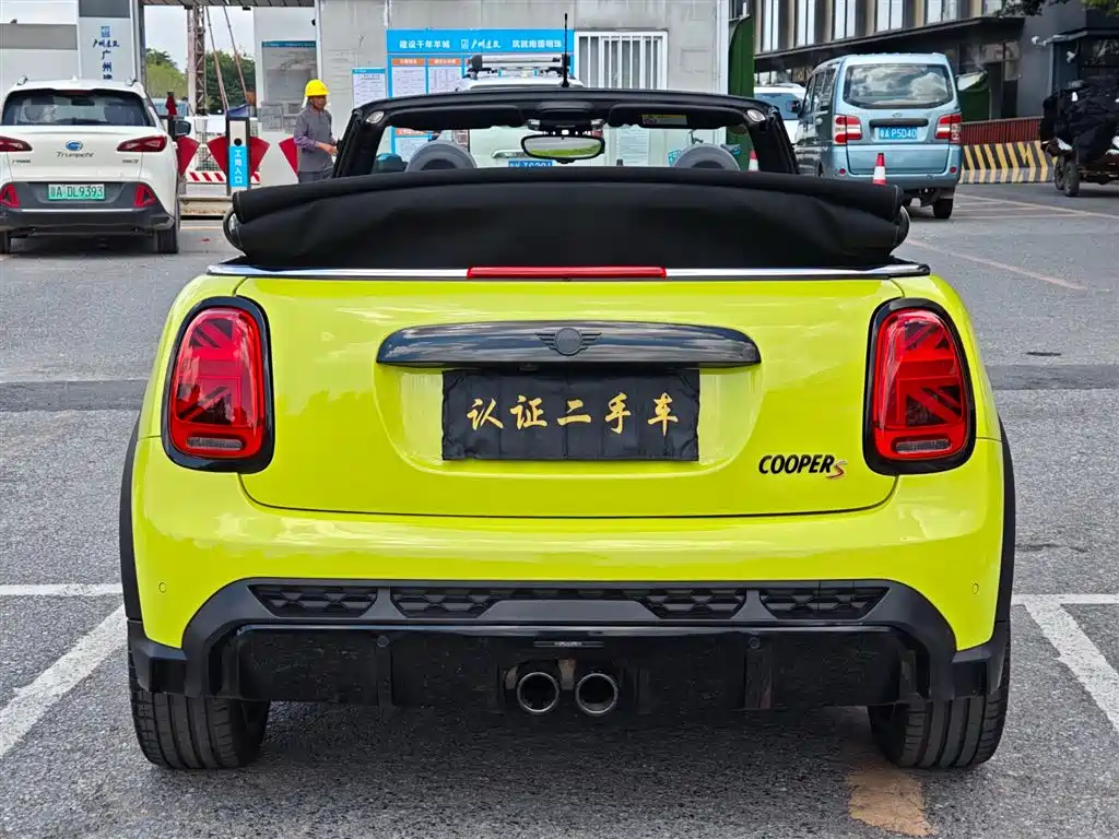 MINI 2023 2.0T COOPER S CABRIO Racer фото 6