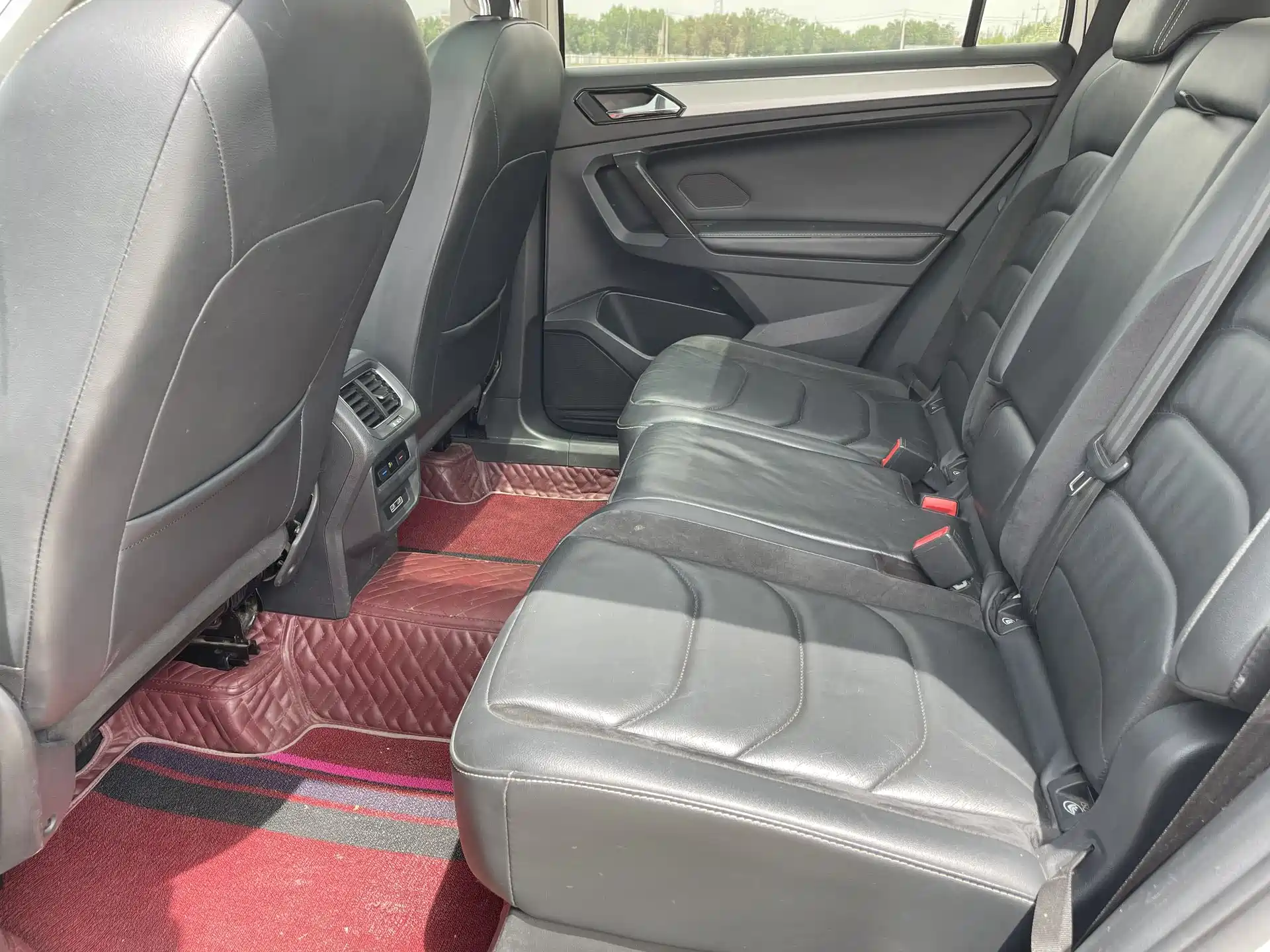 Фото 6 - Volkswagen Tiguan L