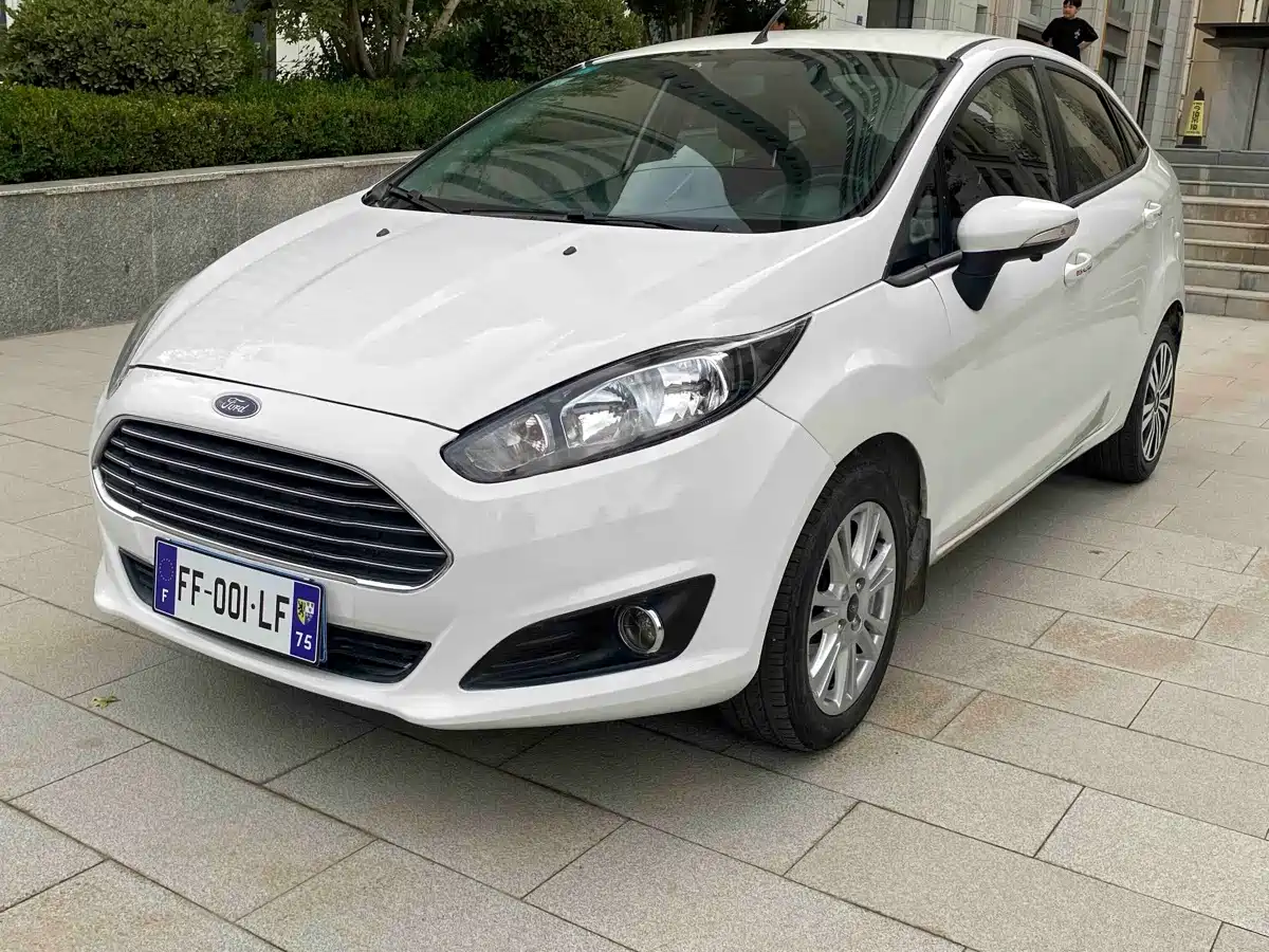 Ford Fiesta 2015 2013 Sedan 1.5L Manual Trend