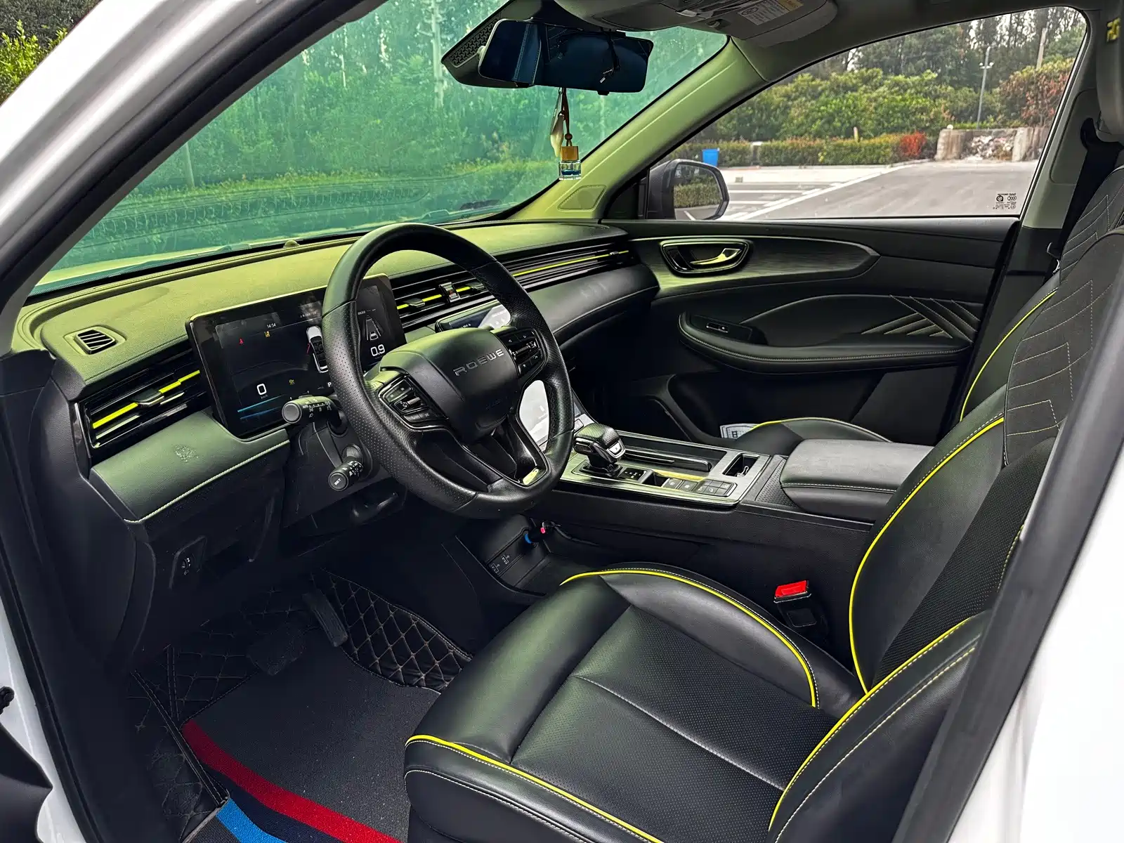 Фото 9 - Roewe RX5