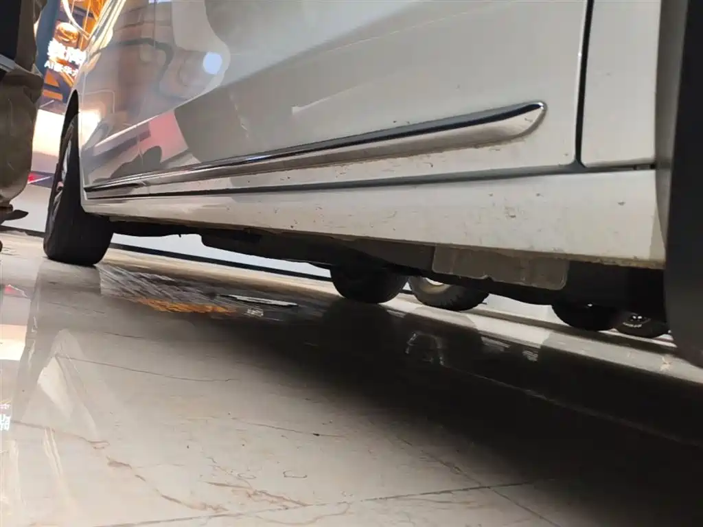 Buick GL8 2022 ES Landmark 653T Premium фото 21