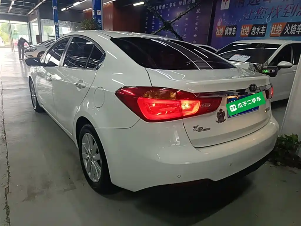 Kia K3 2015 1.6L Automatic DLX фото 5
