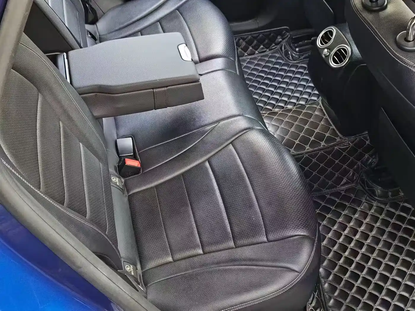 Mercedes-Benz GLC 2016 GLC 260 4MATIC Luxury фото 5