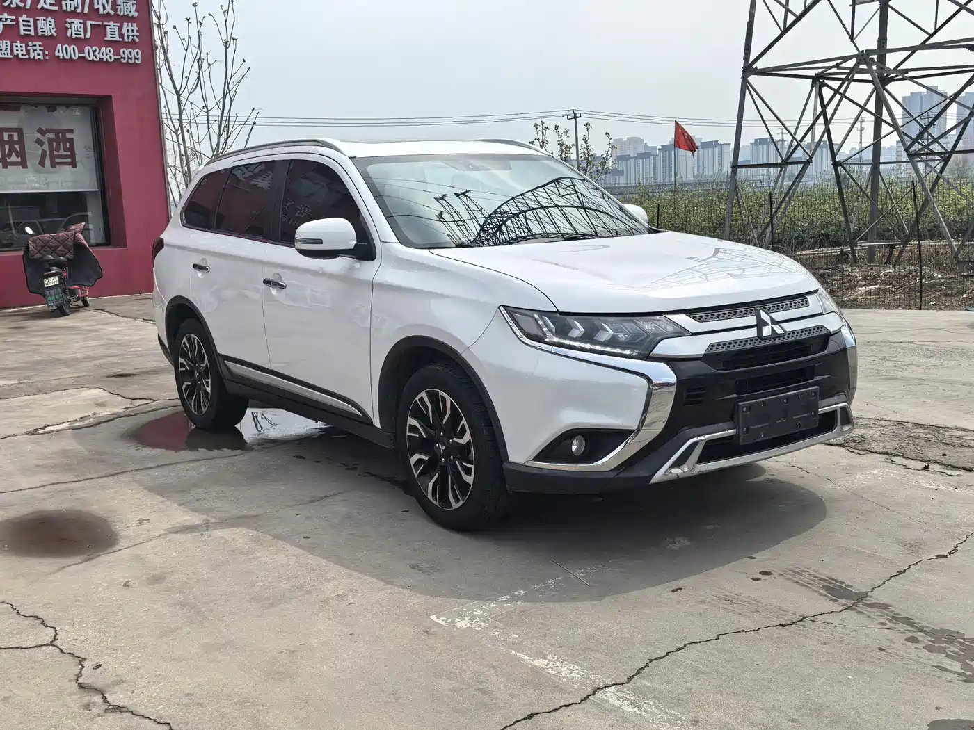 MITSUBISHI OUTLANDER