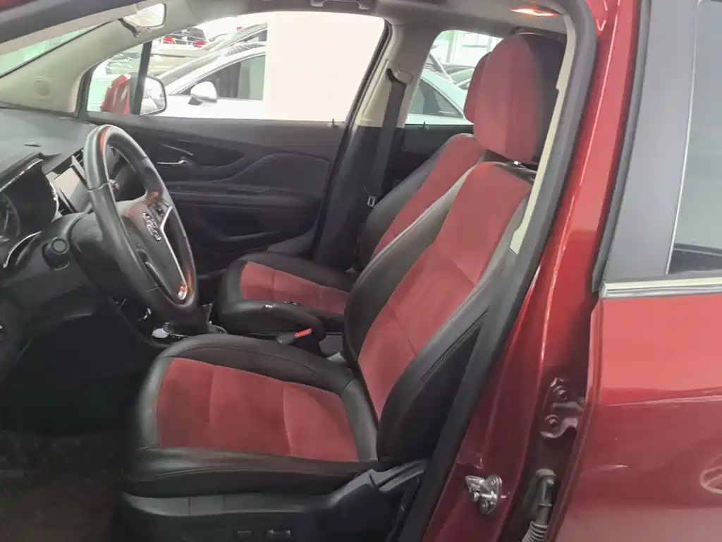 Фото 15 - Buick Encore