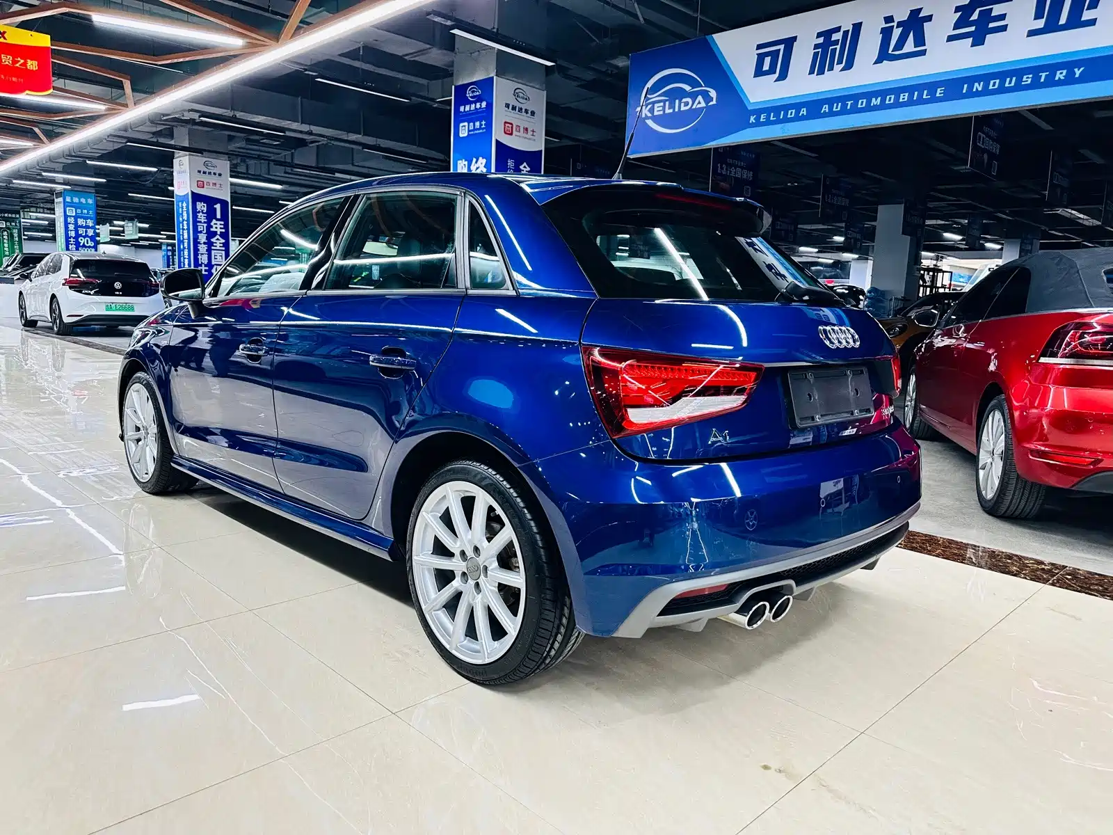 Фото 3 - Audi A1