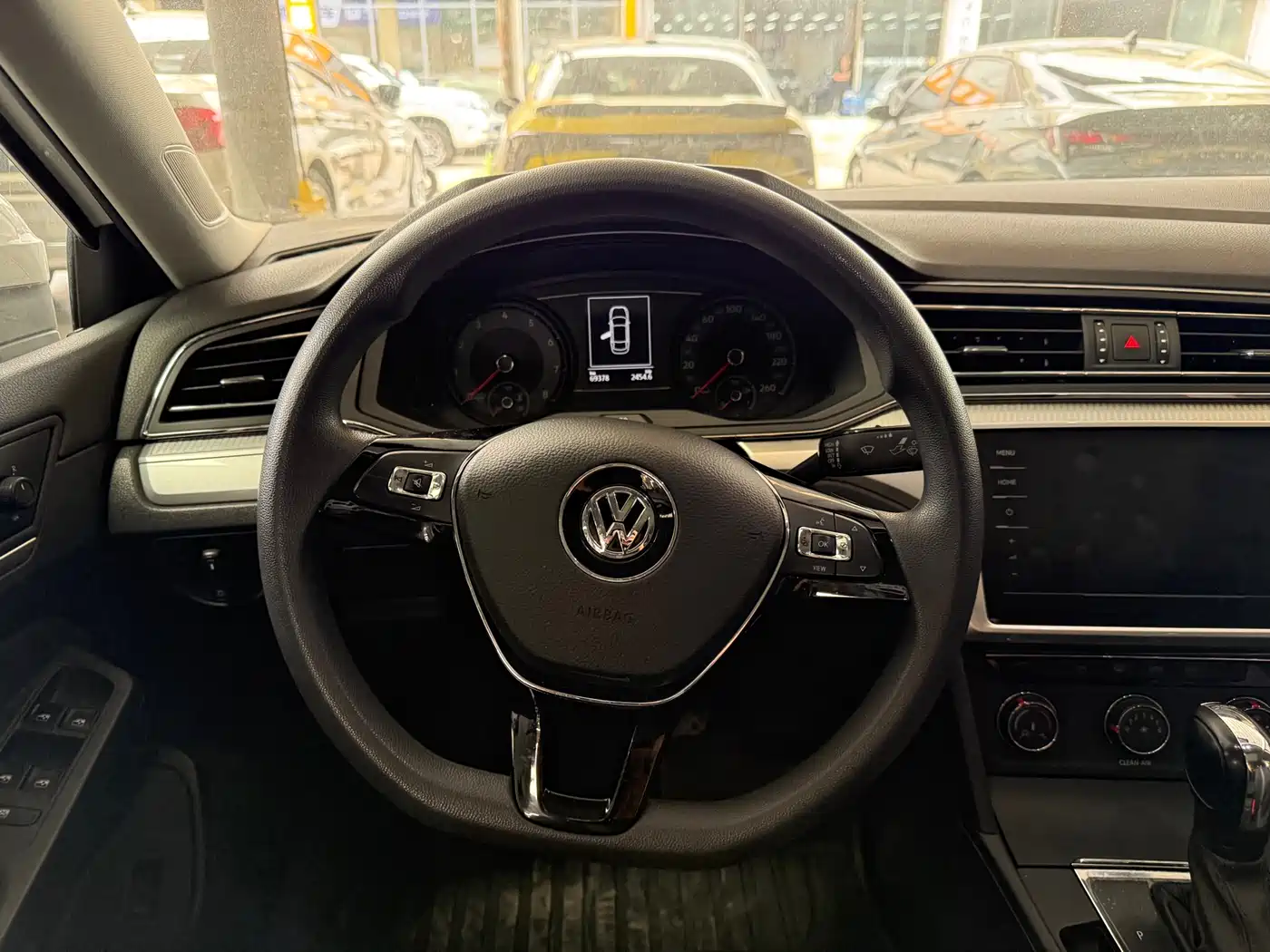 Volkswagen Lamando 2021 230TSI DSG Fashion Edition фото 11
