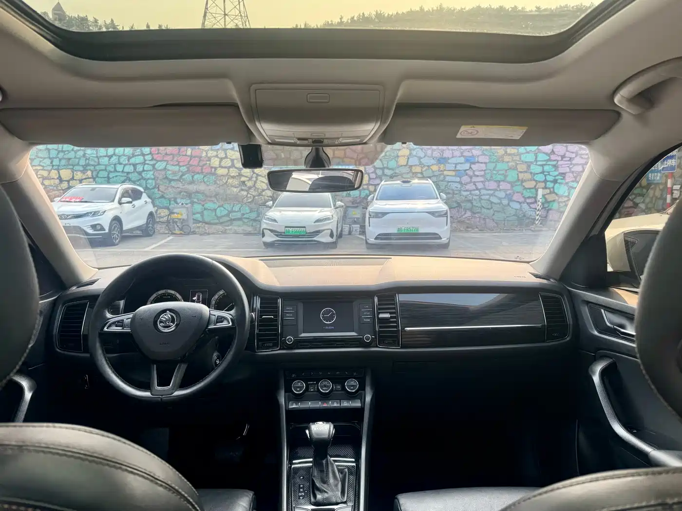 Škoda Kodiaq 2017 TSI330 7-seater 2WD Luxury Edition фото 5