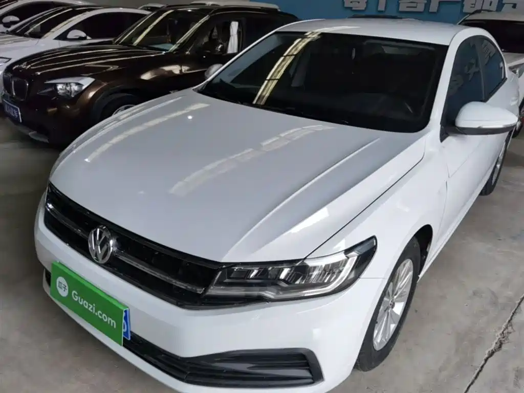 Volkswagen Bora 2019 Facelift 1.5L Manual Fashion China VI фото 2