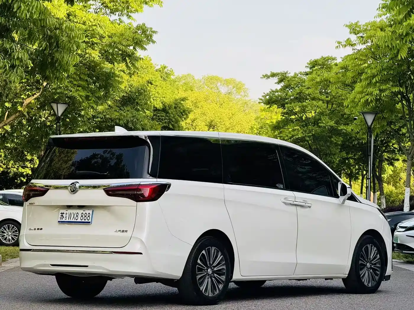 Buick GL8 2021 ES Landlord 653T Smart Luxury фото 6