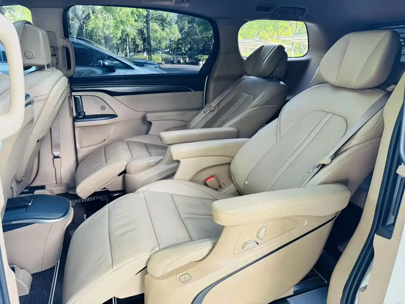 Buick GL8 2021 ES Landlord 653T Smart Luxury фото 11