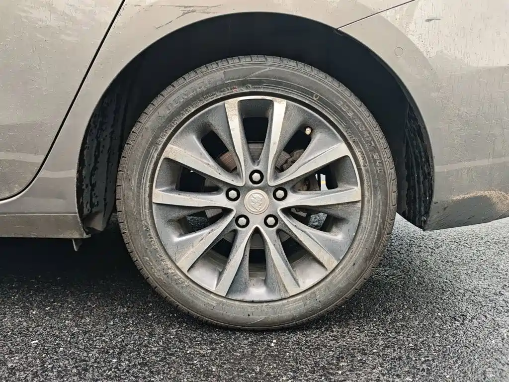 Buick GL6 2018 2018 18T 6-Seater Premium