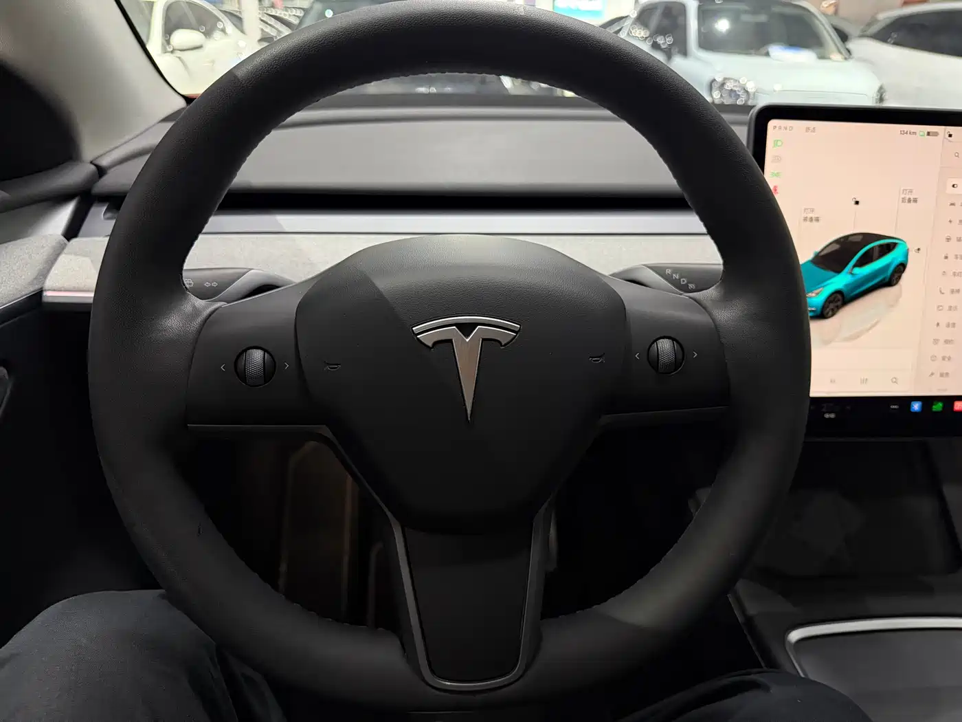 TESLA MODEL Y