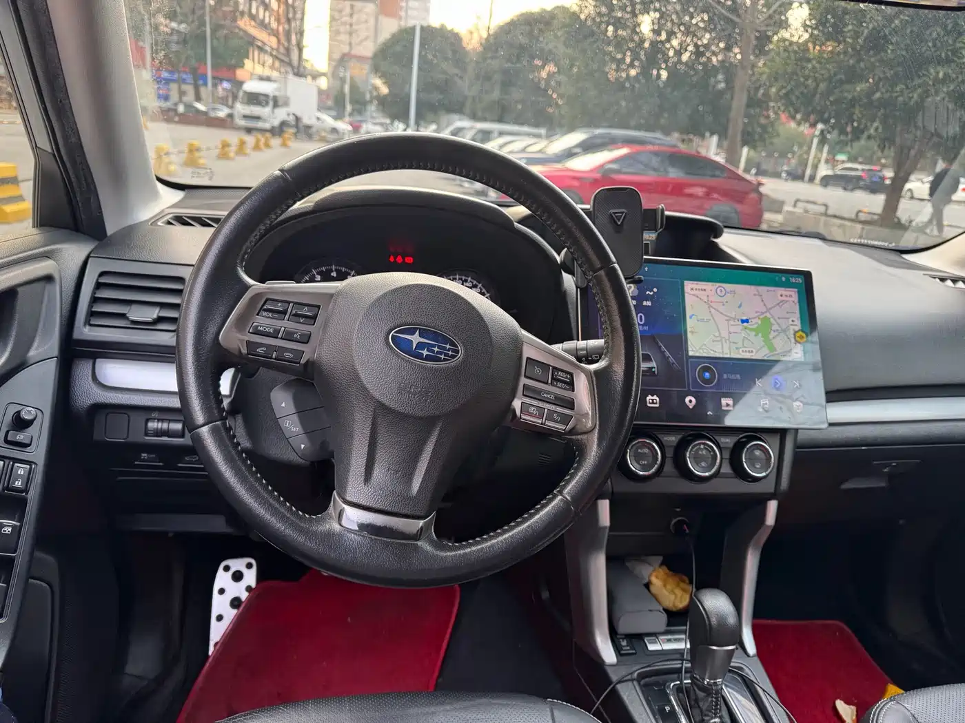 Фото 8 - Subaru Forester