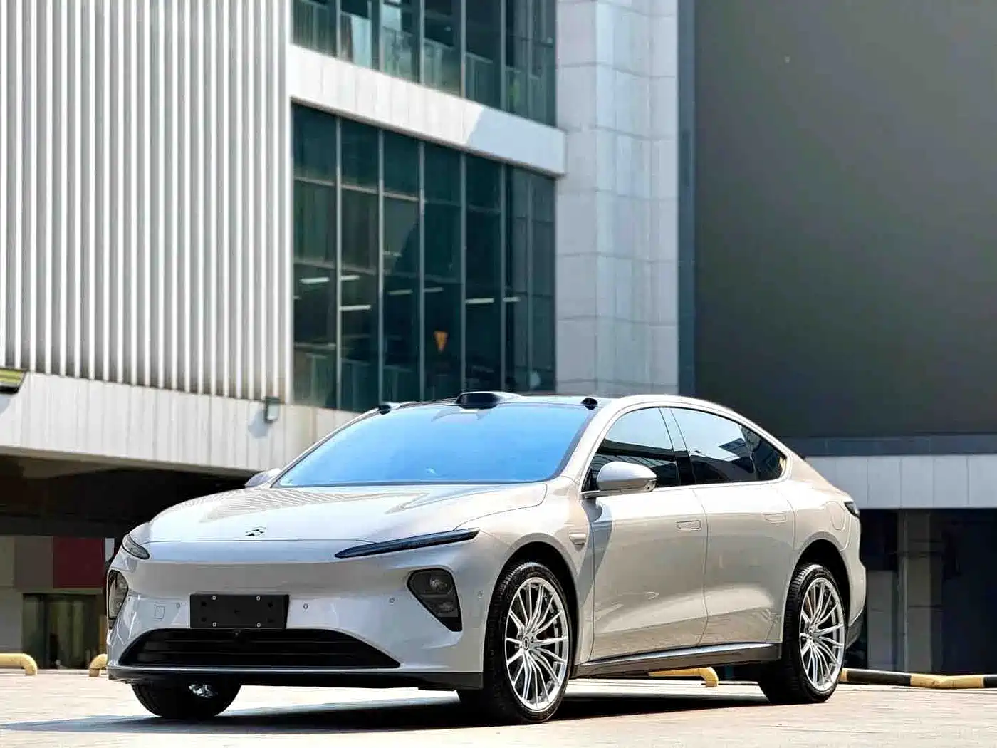 NIO ET7 2024 — пригон из Китая