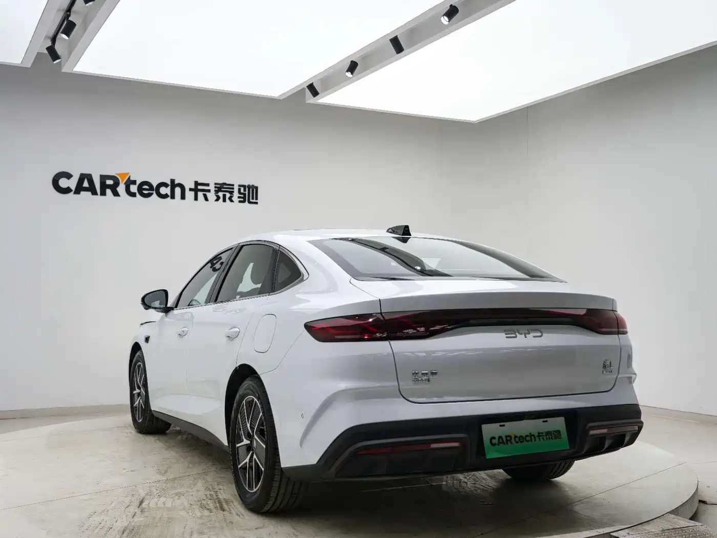 BYD Qin L 2025 DM-i Smart Drive Edition 120KM Surpassing фото 18