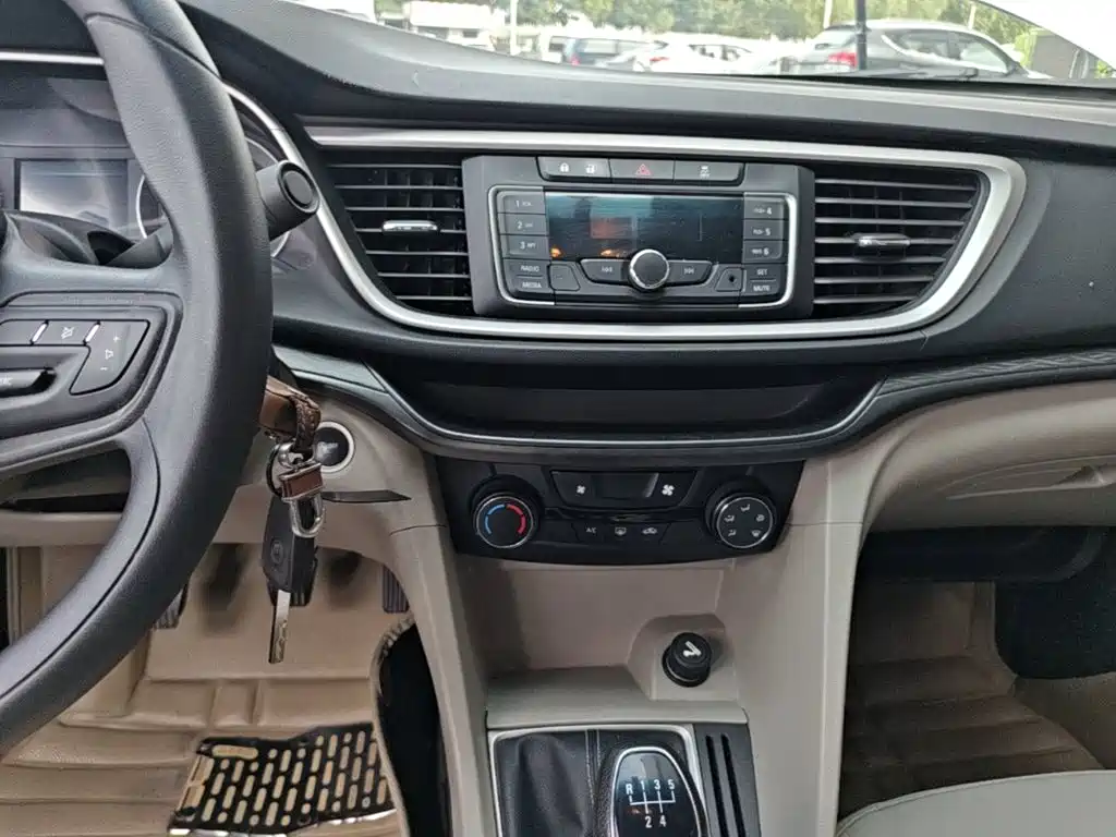 Фото 13 - Buick Excelle