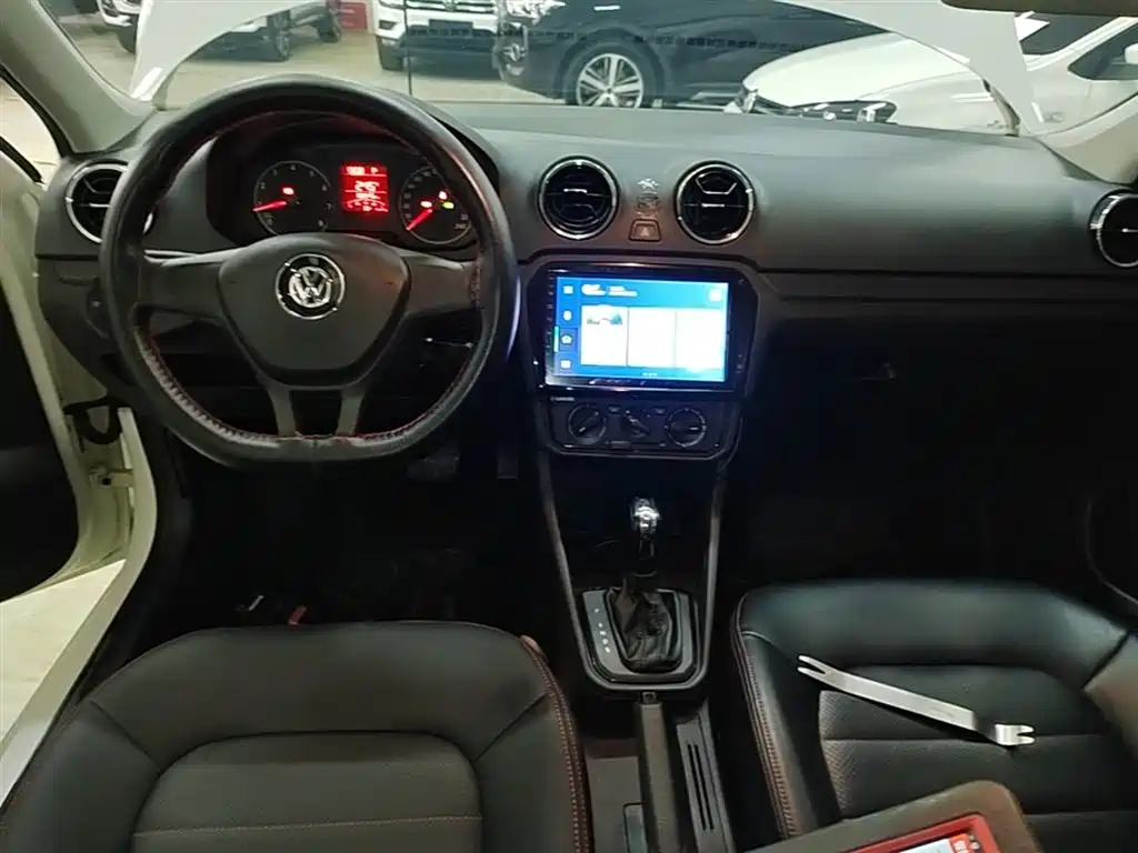 Volkswagen Jetta 2017 1.5L Automatic Fashion фото 10