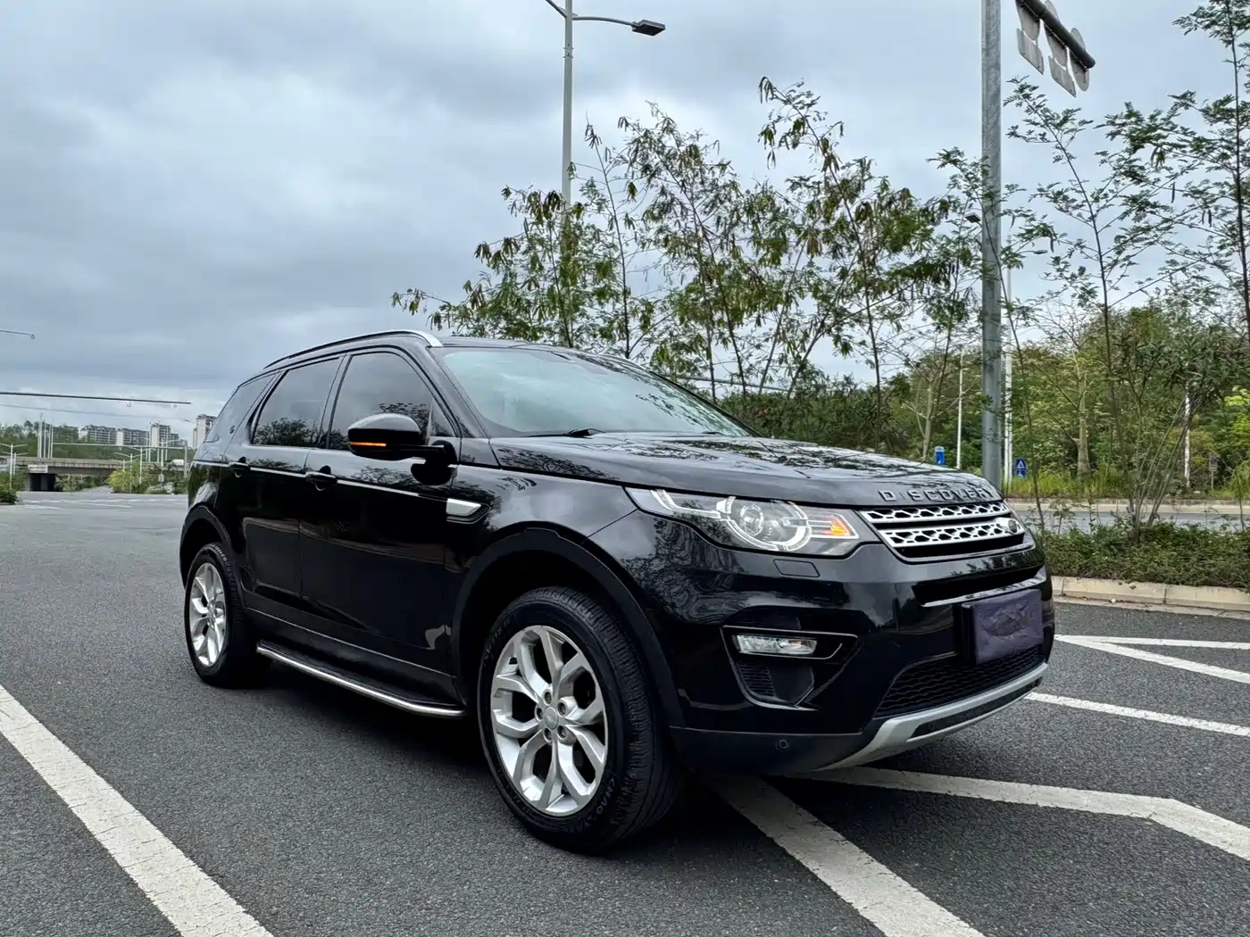 Land Rover Discovery Sport 2017 2.0T PURE фото 2