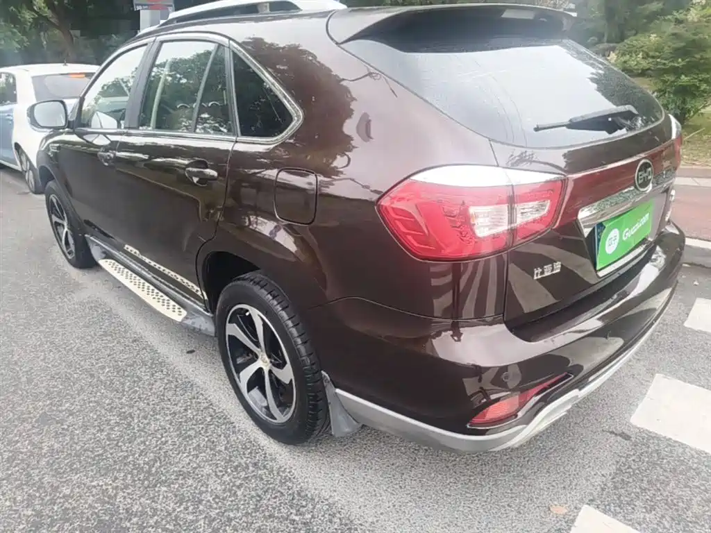 BYD S7 2016 2.0T Automatic Flagship Plus фото 5