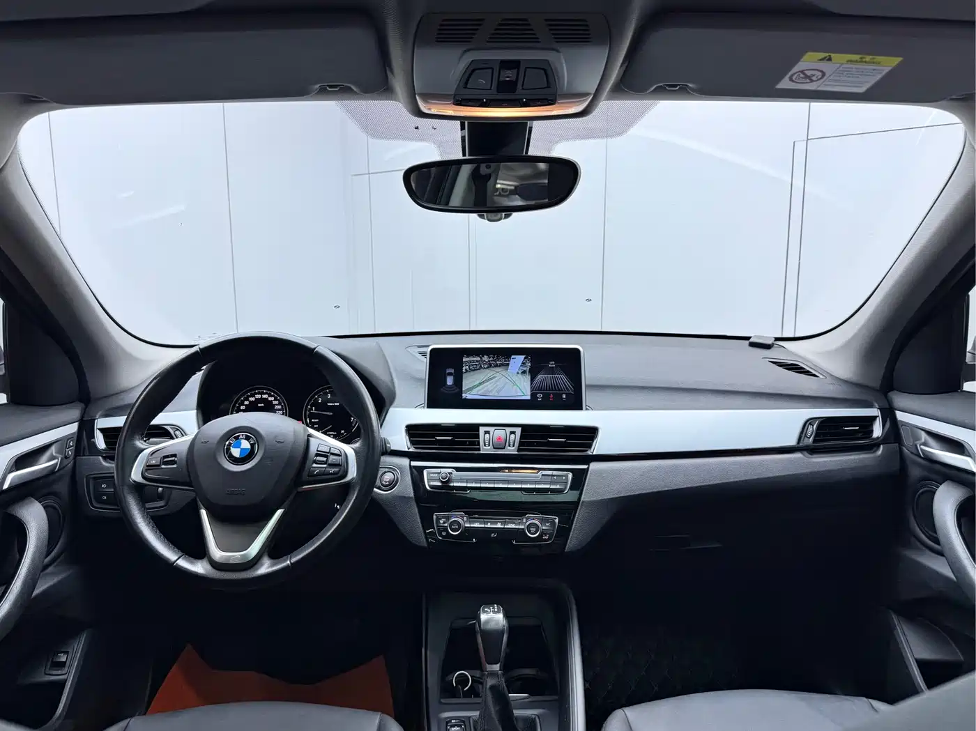 BMW X1 2019 sDrive20Li Leading Model фото 8
