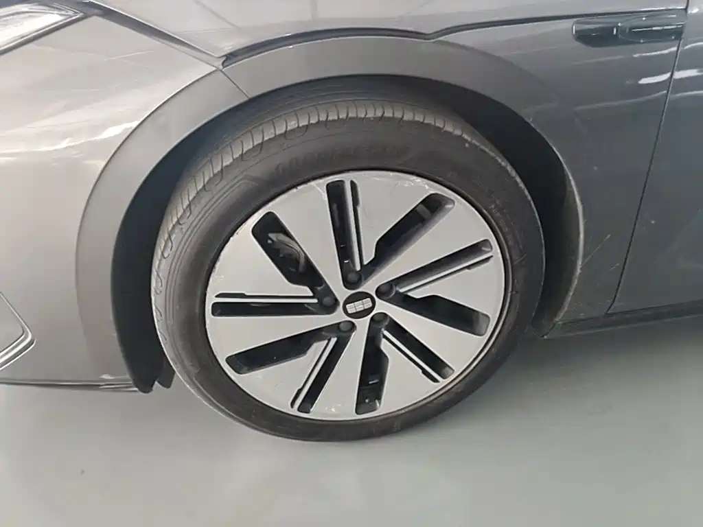 Geely Galaxy Galaxy E8 2024 2024 665km RWD Starship Voyager Edition