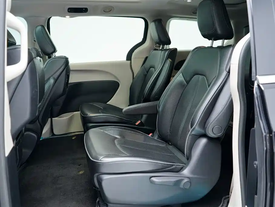 Chrysler Grand Caravan PHEV (Import) 2020 2018 3.6L Plug-in Hybrid
