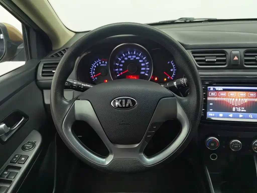 Photo 11 - Kia K2