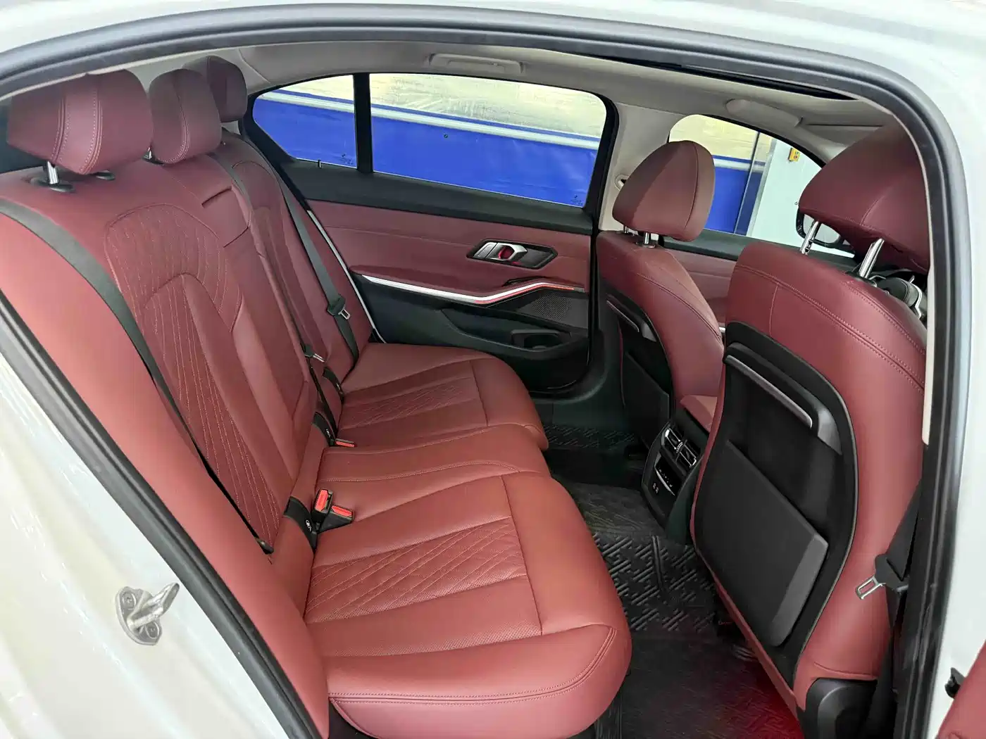 BMW 3 Series 2022 320Li M Sport Package фото 12
