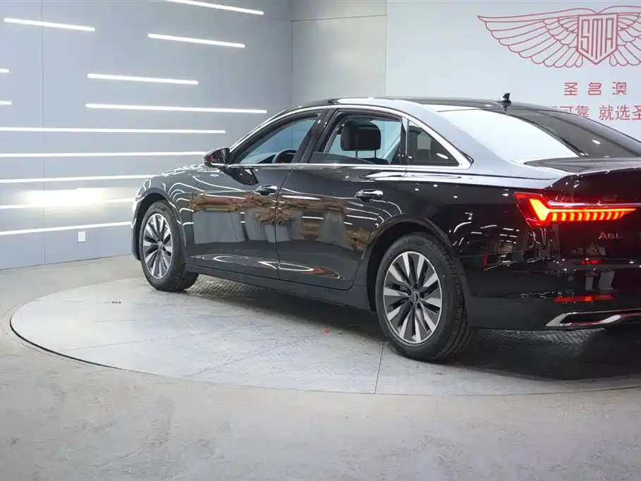 Audi A6L 2024 45 TFSI Premium Elegance фото 5