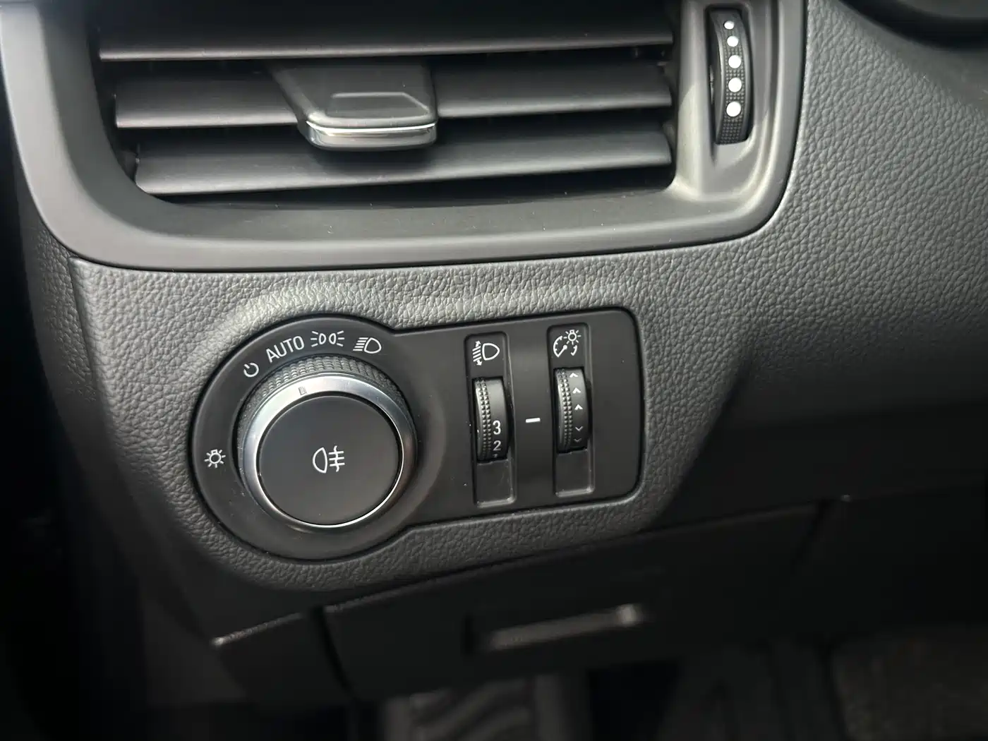 BUICK ANGKEWEI PLUS
