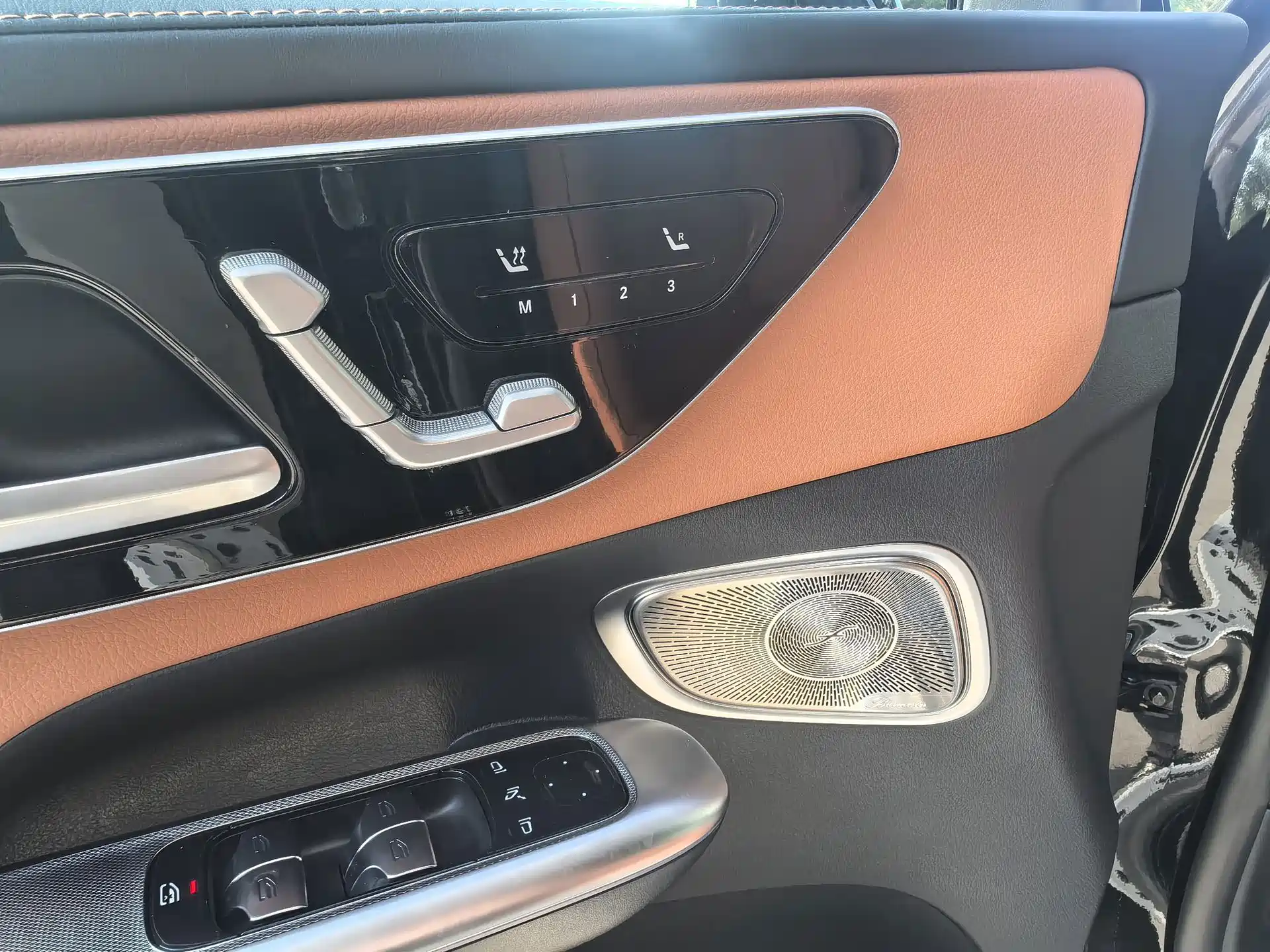 Фото 10 - Mercedes-Benz GLC