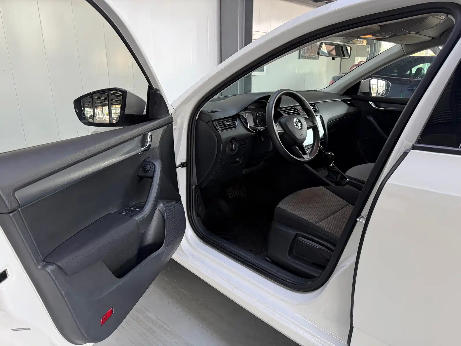 Фото 7 - Škoda Octavia