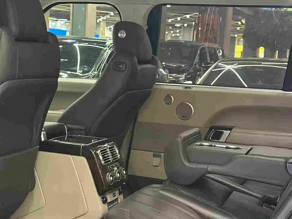 Фото 9 - Land Rover Range Rover