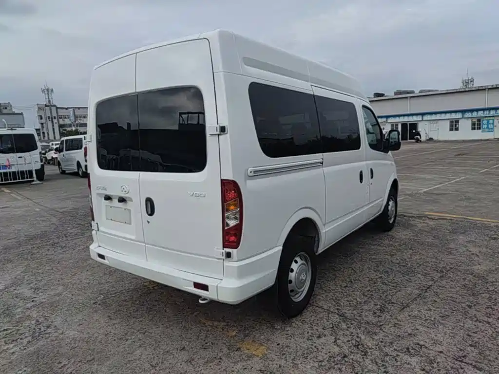 Maxus Xintu V80 2024 2024 Model Year Aoyunton Value Edition 6MT Short Wheelbase Medium Roof 127Ps 5/6-Seater