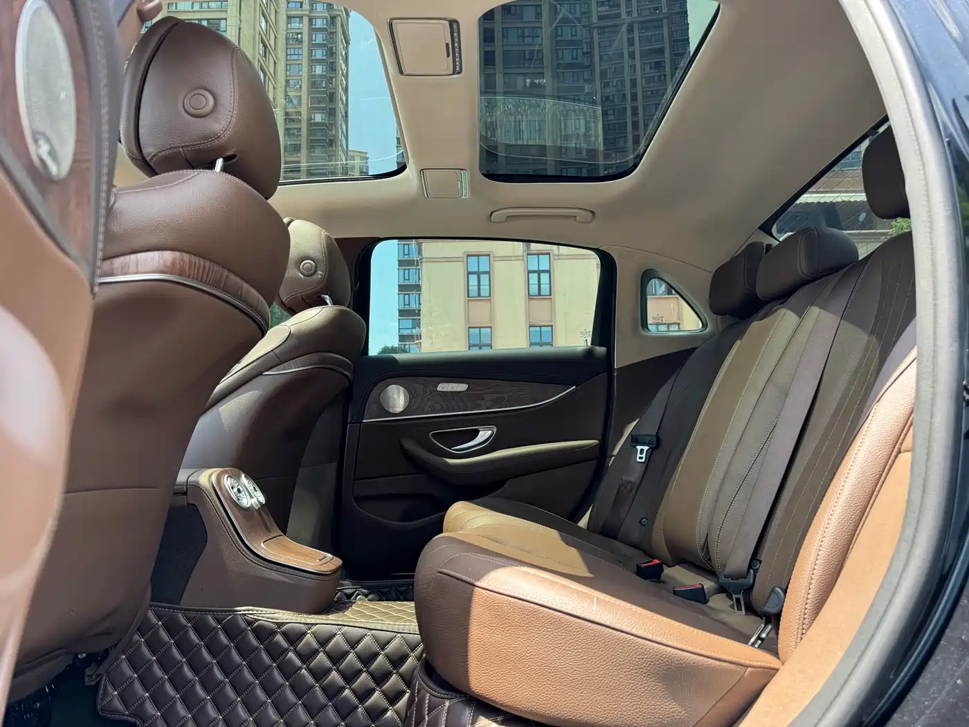 Mercedes-Benz E-Class 2021 Facelift E 260 L фото 9