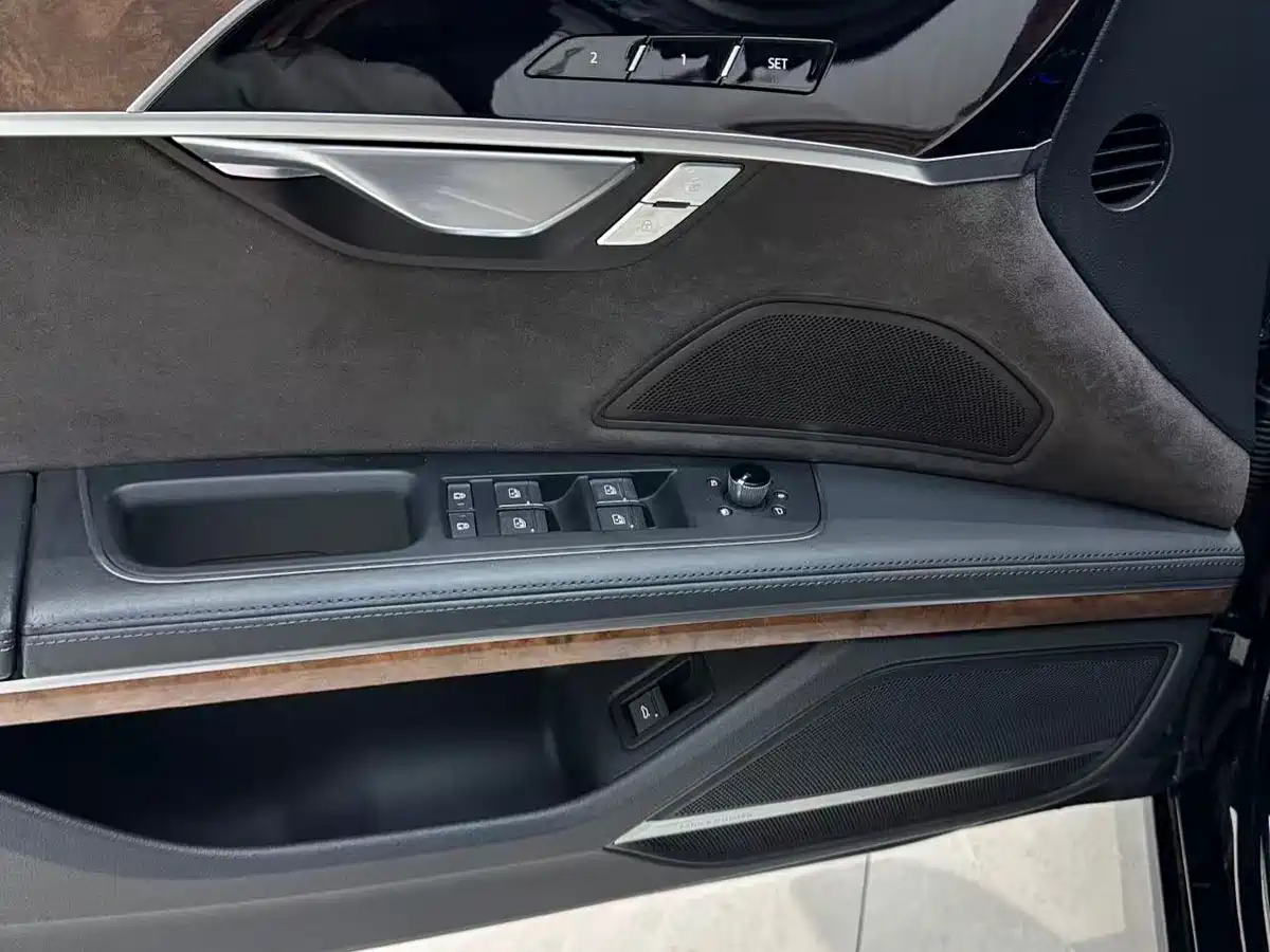 Audi A8 2019 Plus A8L 50 TFSI quattro Luxury фото 13