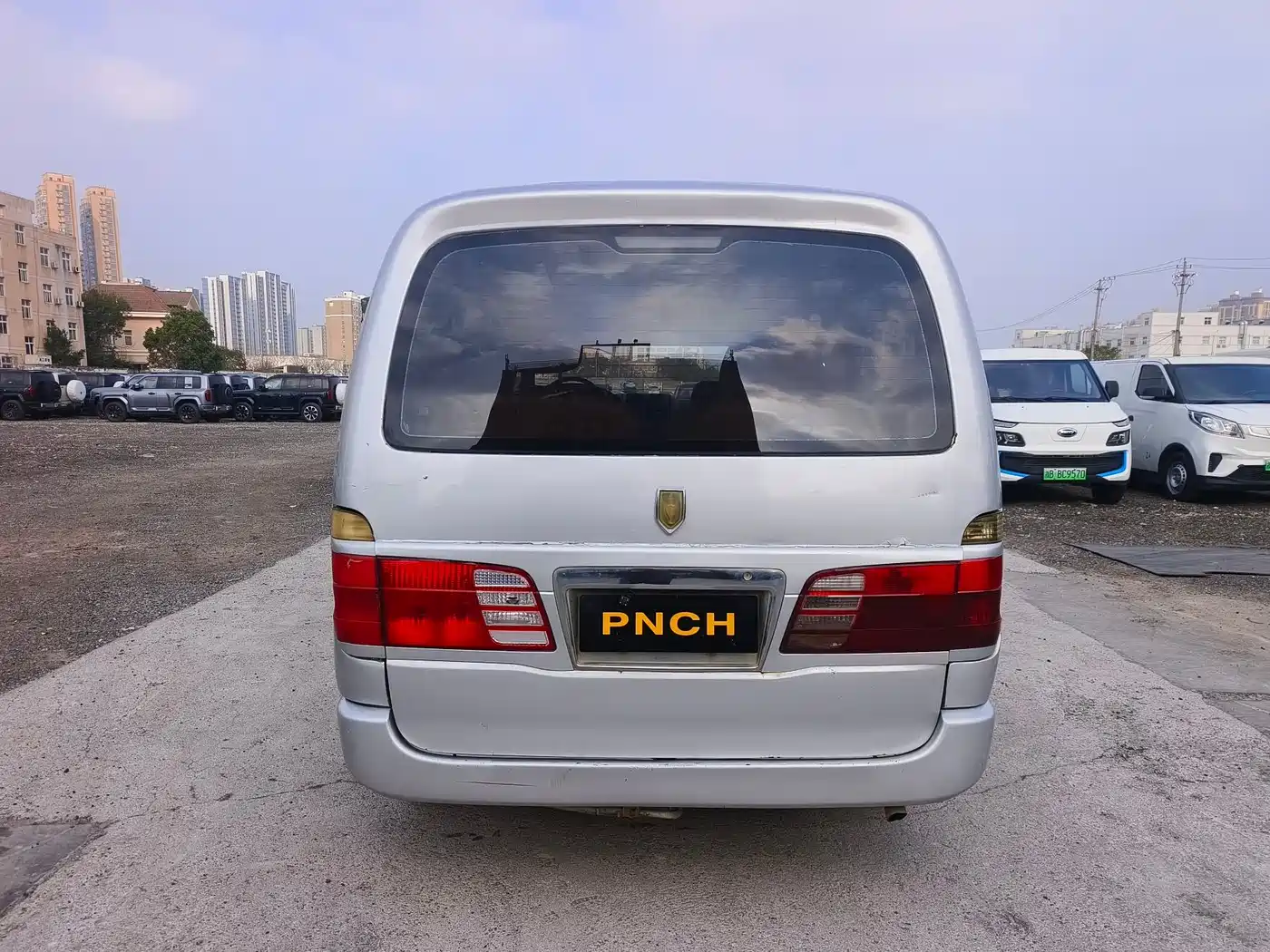 Jinbei Grace 2013 2013 2.0L Smart Leader Standard 7-Seater National Games Commemorative (China IV)