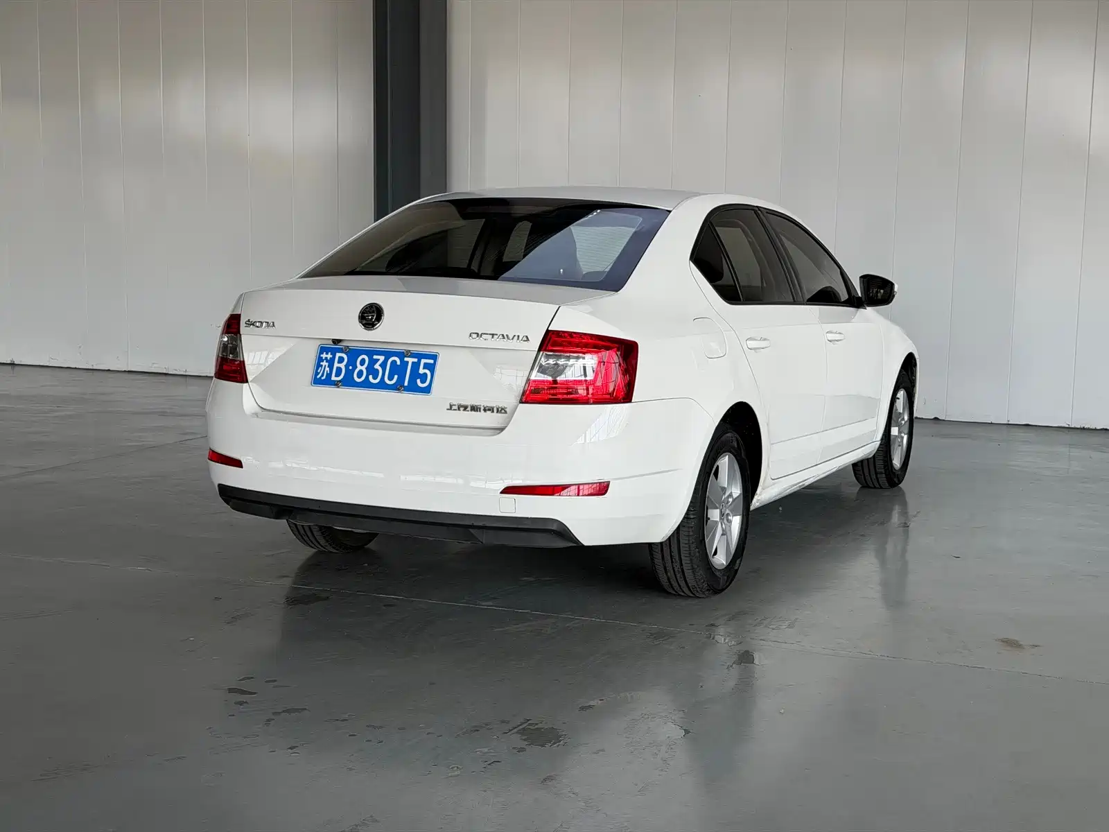 Фото 4 - Škoda Octavia