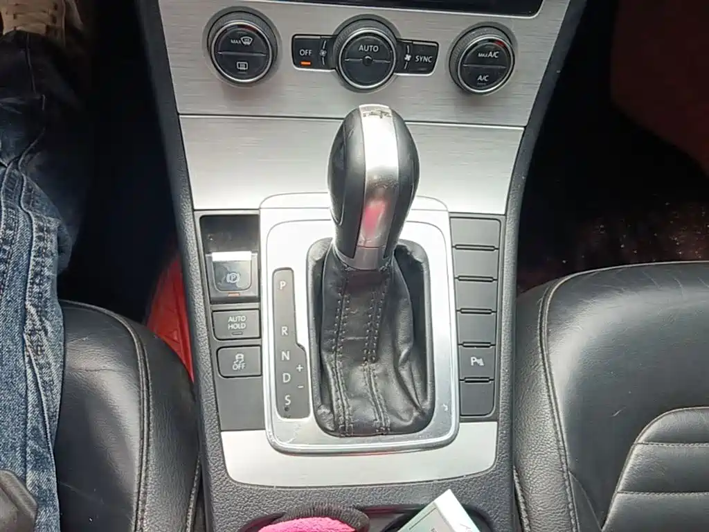 Volkswagen Magotan 2015 1.8TSI Leading фото 14