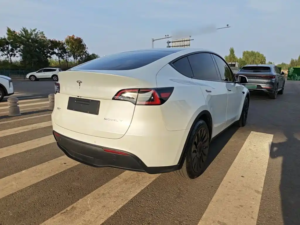 Фото 7 - Tesla Model Y