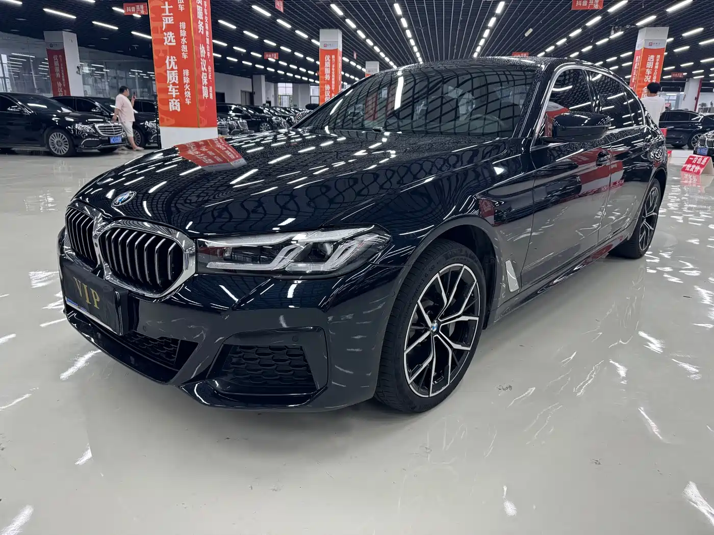 Фото 1 - BMW 5 Series