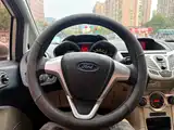 Фото 5 - Ford Fiesta