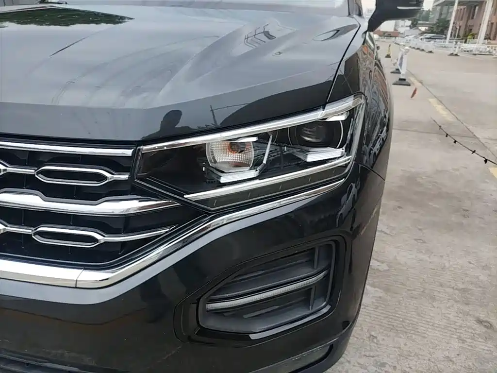 Volkswagen Tayron 2019 330TSI 2WD Luxury Plus China VI фото 24