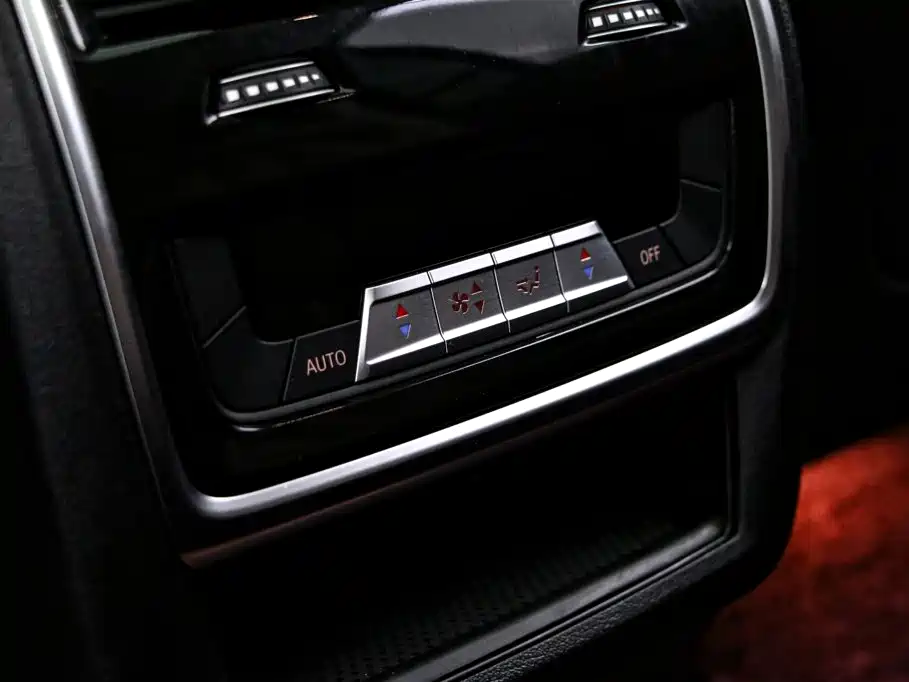 BMW X7 2024 2024 xDrive40i Leading Luxury Package
